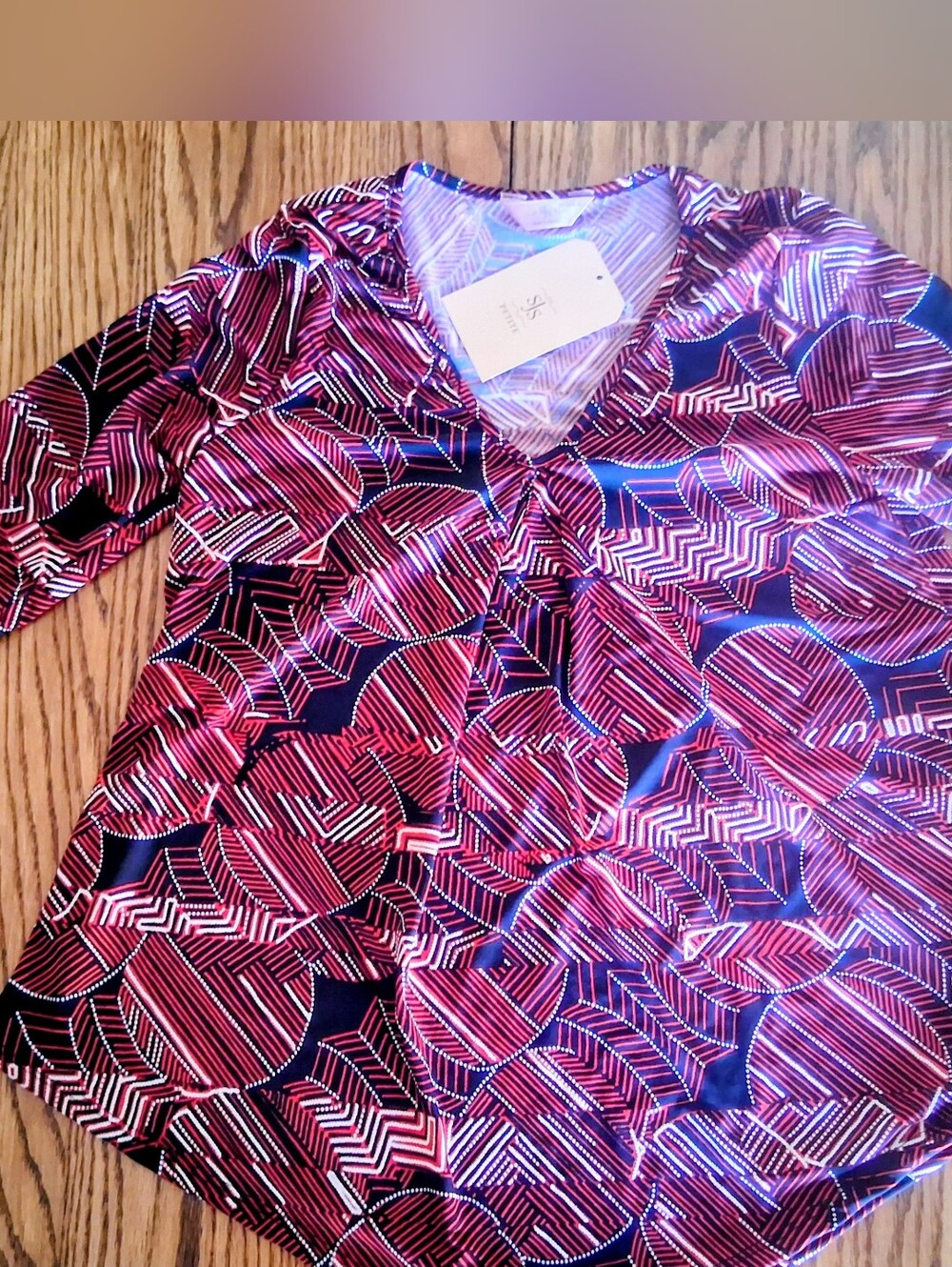 NWT PETITE ladies top, Sz PS,